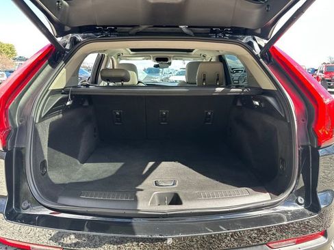 Used 2023 Cadillac XT4 Premium Luxury AWD/4WD image 17