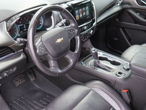 Used 2018 Chevrolet Traverse LT FWD image 13