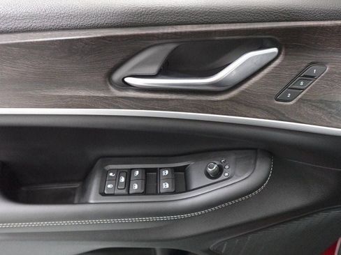 New 2025 Jeep Grand Cherokee L Limited w/ Luxury Tech Group II image 8