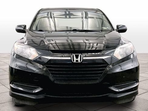 Used 2018 Honda HR-V LX image 4