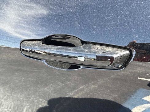 New 2025 GMC Acadia Elevation w/ Elevation Premium Package image 32