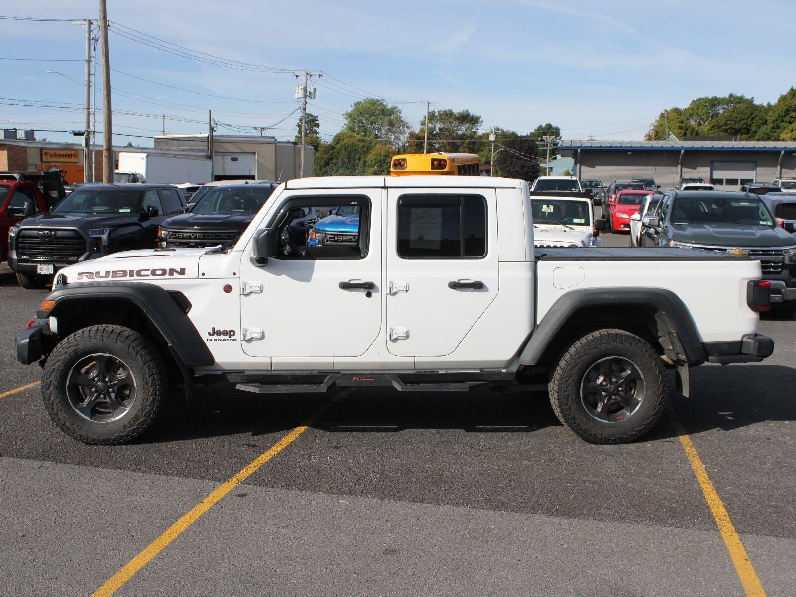 Used 2022 Jeep Gladiator Rubicon w/ LED Lighting Group AWD/4WD image 5