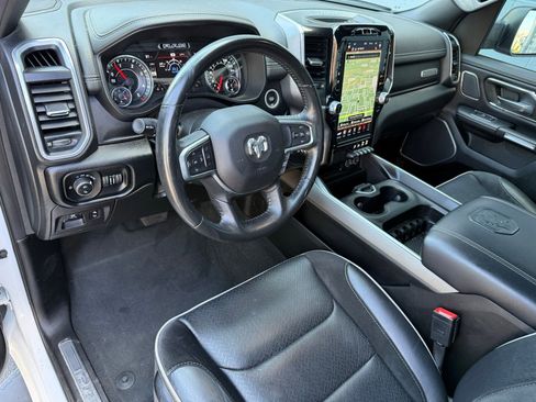 Used 2021 RAM 1500 Laramie AWD/4WD image 11