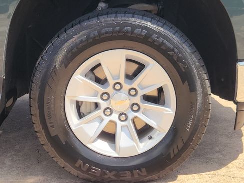 Certified 2025 Chevrolet Silverado 1500 LT AWD/4WD image 11