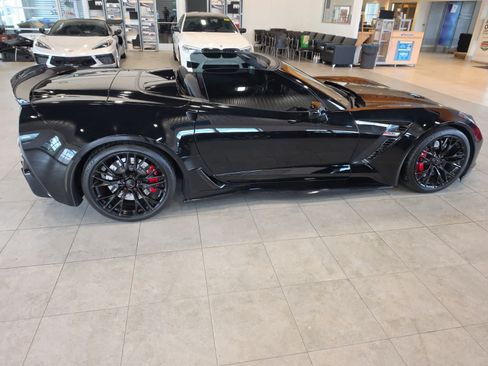 Used 2016 Chevrolet Corvette Z06 w/ 3LZ Preferred Equipment Group RWD image 6