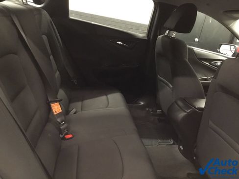 Used 2021 Chevrolet Malibu RS FWD image 32