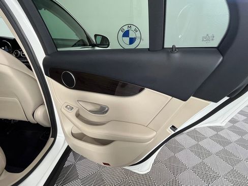 Used 2022 Mercedes-Benz GLC 300 GLC 300 image 22