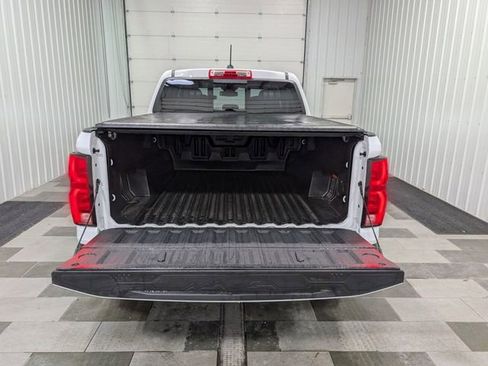 Used 2023 Chevrolet Colorado Z71 w/ Z71 Convenience Package 2 image 24