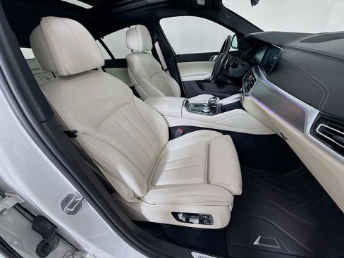 Used 2021 BMW X6 M50i w/ Executive Package AWD/4WD image 29