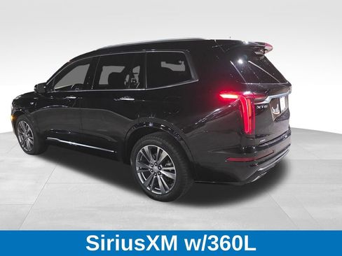 Used 2025 Cadillac XT6 Premium Luxury image 4