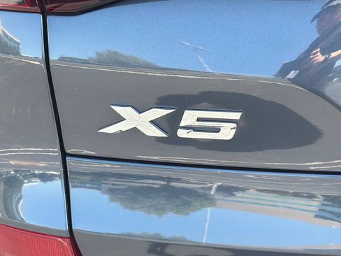 Used 2019 BMW X5 xDrive40i w/ M Sport Package AWD/4WD image 53