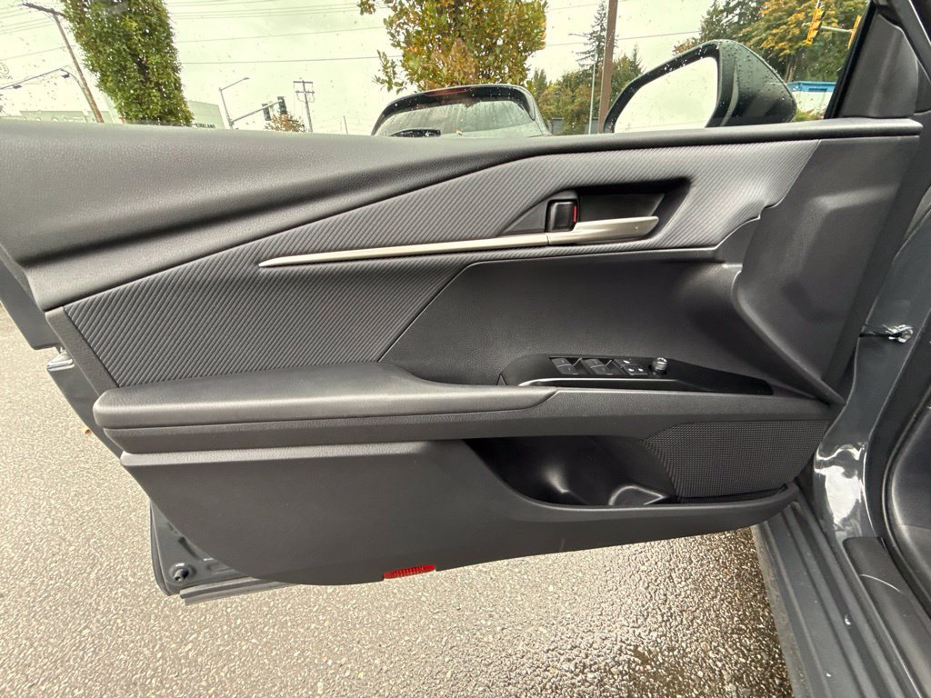 Used 2026 Toyota Camry SE w/ Convenience Package AWD/4WD image 16
