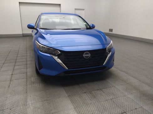 Used 2025 Nissan Sentra SV FWD image 14