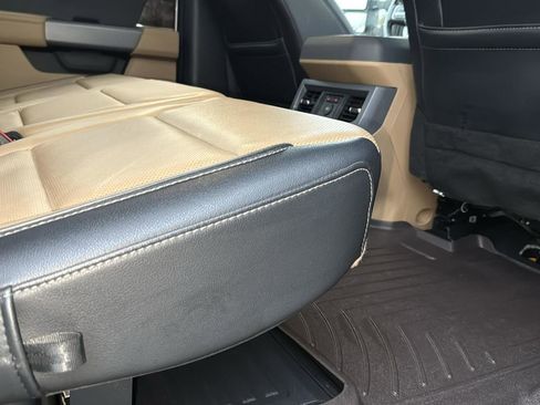 Used 2024 Ford F350 Lariat w/ Lariat Ultimate Package image 27