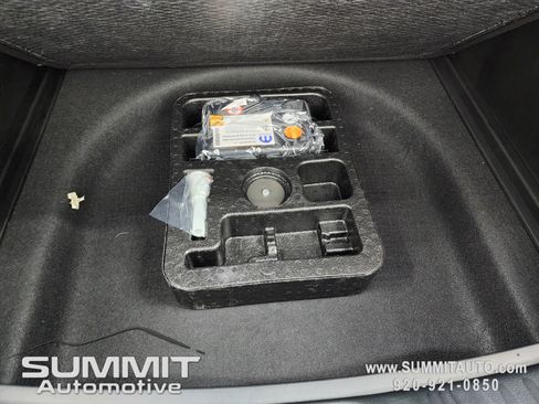 New 2026 Jeep Compass Latitude image 28