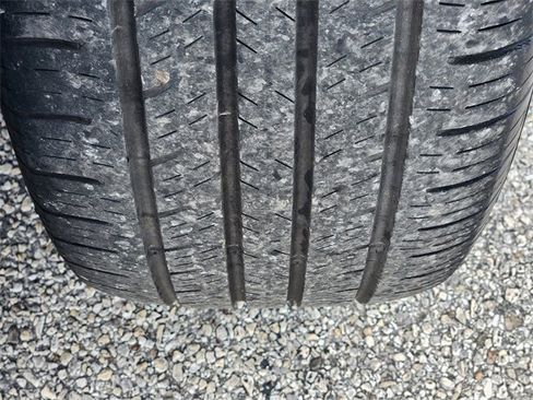 Used 2023 Chevrolet Equinox Premier image 11