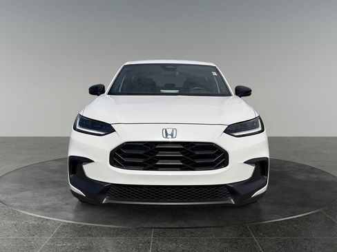 Used 2025 Honda HR-V Sport image 2