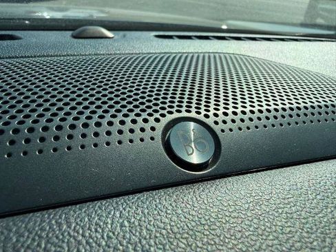 Certified 2022 Ford Escape SEL w/ SEL Stealth AWD Package image 24