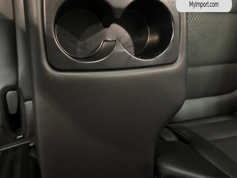 Used 2025 Ford Escape SE FWD image 24