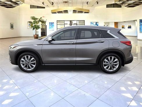 Certified 2021 INFINITI QX50 Luxe image 4