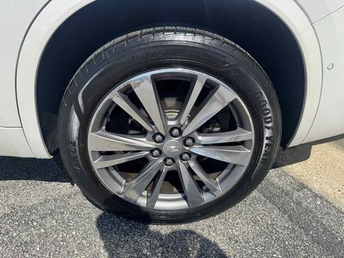 Used 2020 Cadillac XT6 Premium Luxury FWD image 38