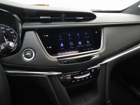 Used 2025 Cadillac XT5 Premium Luxury image 17