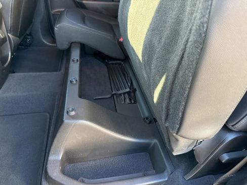 Used 2019 Chevrolet Colorado Z71 image 44