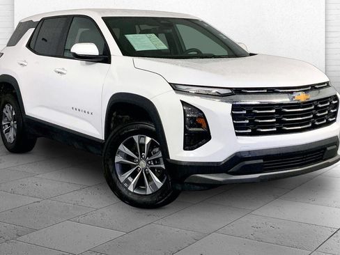 Used 2026 Chevrolet Equinox LT FWD image 1