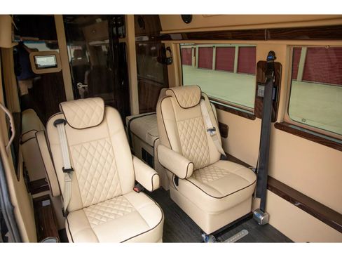 Used 2022 Mercedes-Benz Sprinter 3500 image 18
