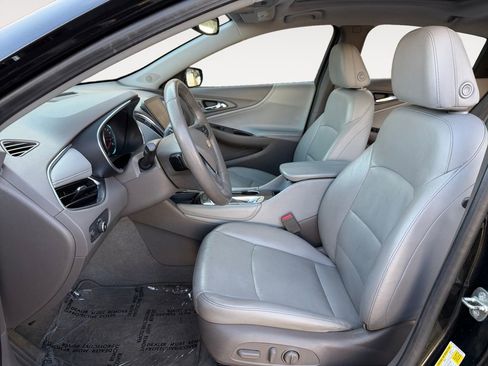 Used 2016 Chevrolet Malibu LT w/ Leather Package image 13