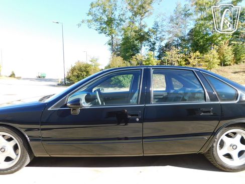 Used 1994 Chevrolet Impala SS image 14