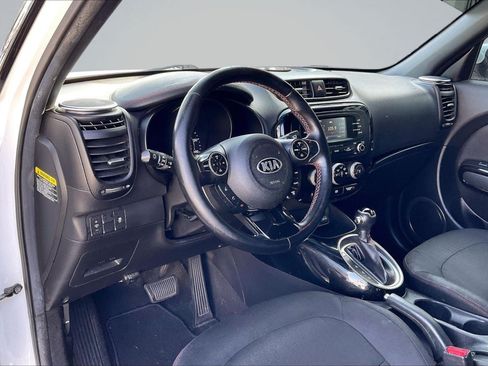 Used 2016 Kia Soul + w/ Soulful Package FWD image 14