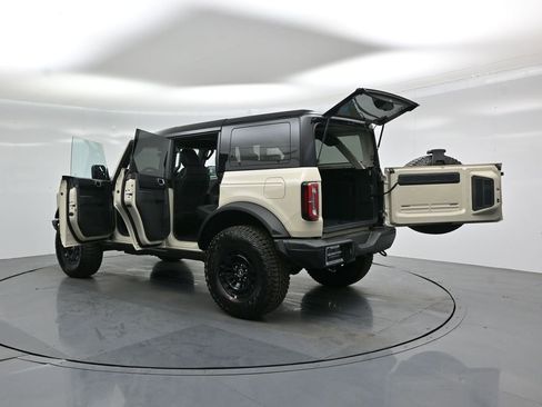 New 2026 Ford Bronco Badlands image 32