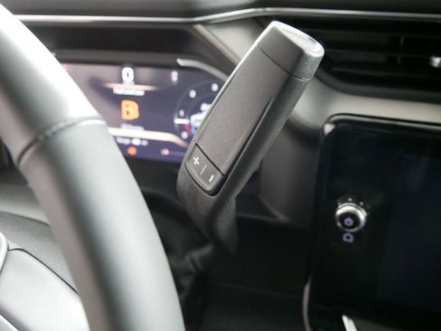 New 2026 GMC Sierra 3500 Denali w/ Denali Reserve Package image 23