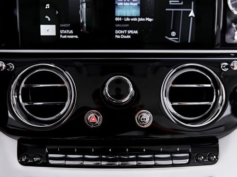 Used 2026 Rolls-Royce Ghost AWD/4WD image 98