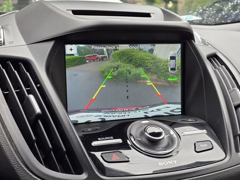 Used 2017 Ford Escape Titanium AWD/4WD image 20