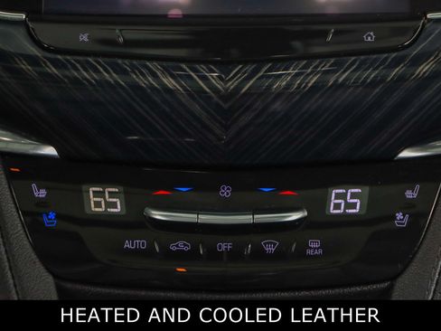 Used 2023 Cadillac XT6 Premium Luxury AWD/4WD image 19