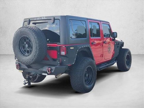 Used 2015 Jeep Wrangler Unlimited Sahara w/ Connectivity Group AWD/4WD image 5