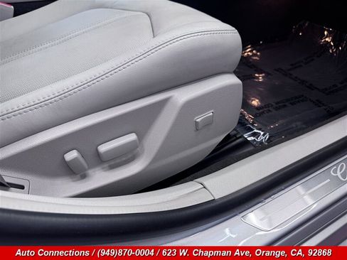 Used 2010 Cadillac CTS Luxury RWD image 26