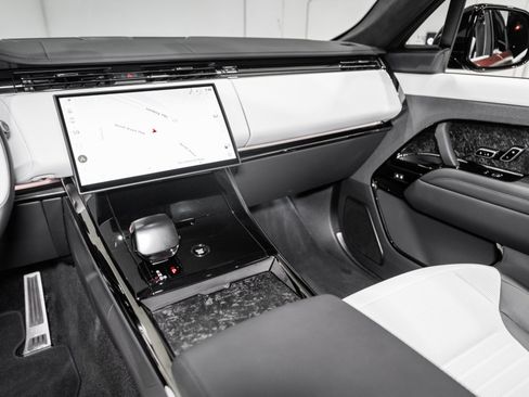 Used 2025 Land Rover Range Rover Sport SV Edition Two AWD/4WD image 29