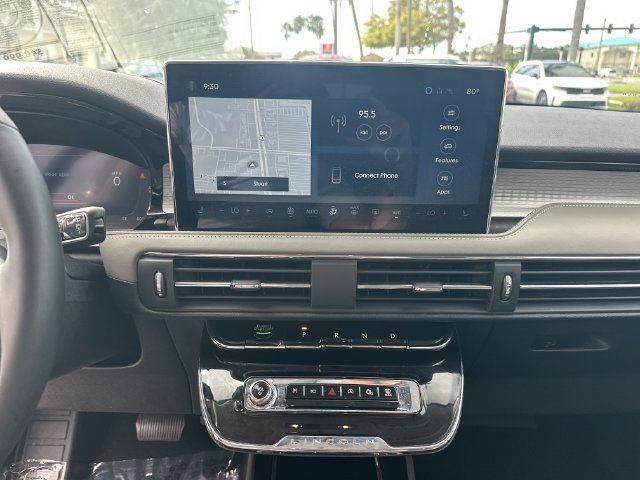 Used 2024 Lincoln Corsair FWD image 20