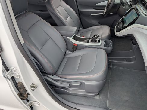 Used 2020 Chevrolet Bolt Premier w/ Infotainment Package image 20