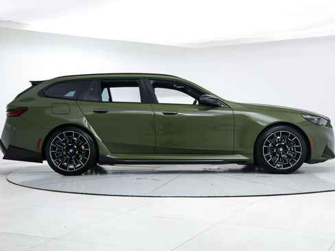 Used 2026 BMW M5 Touring w/ M Driver's Package AWD/4WD image 6