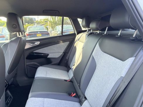 Certified 2023 Volkswagen ID.4 Pro RWD image 12