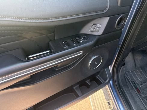 Used 2019 Ford Expedition Platinum AWD/4WD image 9