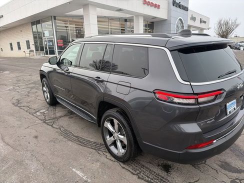 Used 2022 Jeep Grand Cherokee L Limited image 5