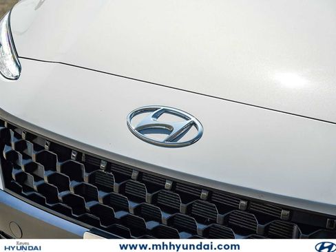 Certified 2023 Hyundai Kona Limited FWD image 9