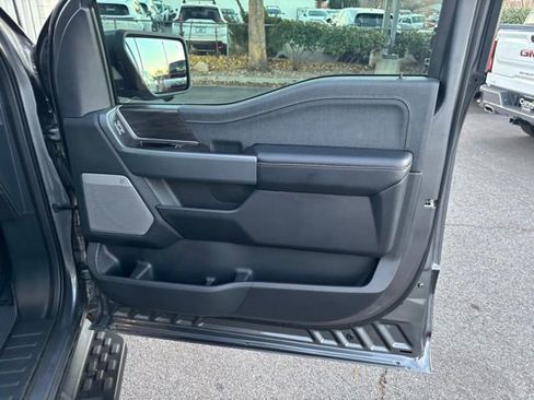 Used 2024 Ford F150 Lightning Lariat image 31
