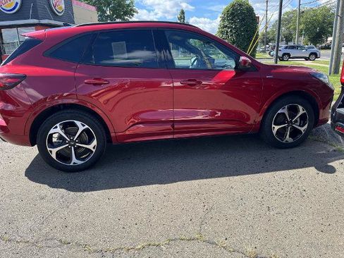 Certified 2023 Ford Escape ST-Line Elite w/ Premium Technology Package AWD/4WD image 5