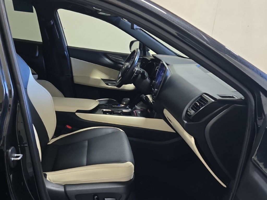 Used 2024 Lexus NX 350 AWD image 3